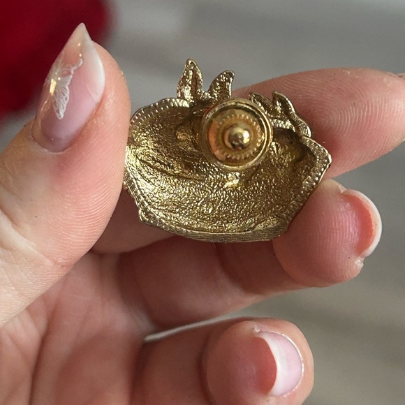 4/$50 Easter bunny on basket  vintage brooch 🐰 - Picture 5 of 6